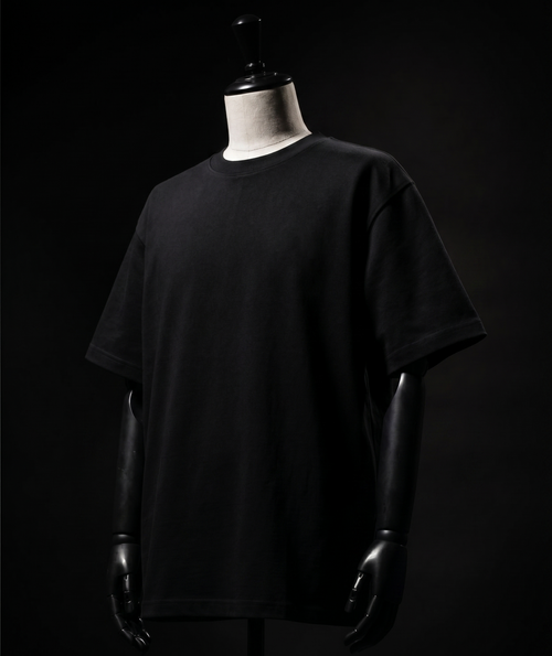 Black solid crew neck t-shirt, relaxed fit, 220 GSM cotton